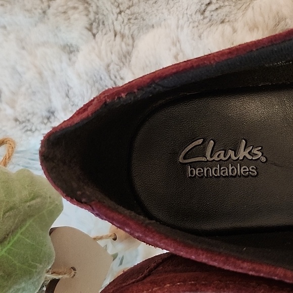 CLARKS Bendables Honest Q Women's Burgandy Suede Lace Up Oxford Pumps Size 6 - Picture 2 of 8
